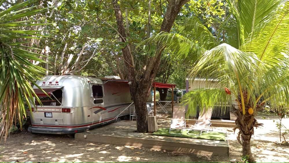 Airstream Paradise Bernard Exterior photo